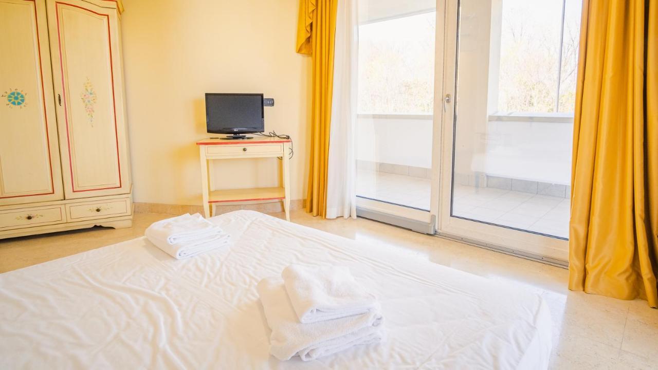 Relais Du Lac Village - Italian Homing Desenzano del Garda Kültér fotó